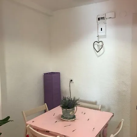 Pink Apartment *